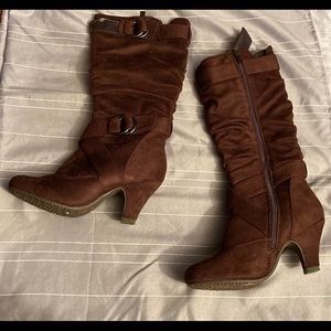 Brown zip up heeled boots